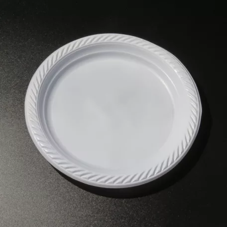Műanyag lapostányér 23cm 20db