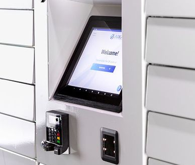 Bankkártya az automatánál Bankkártya az automatánál